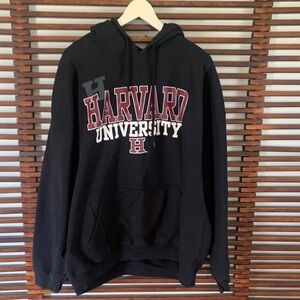 🎉NEW LISTING!🎉University Harvard Sweatshirt
